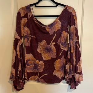 Floral & Flirty Free People Top!